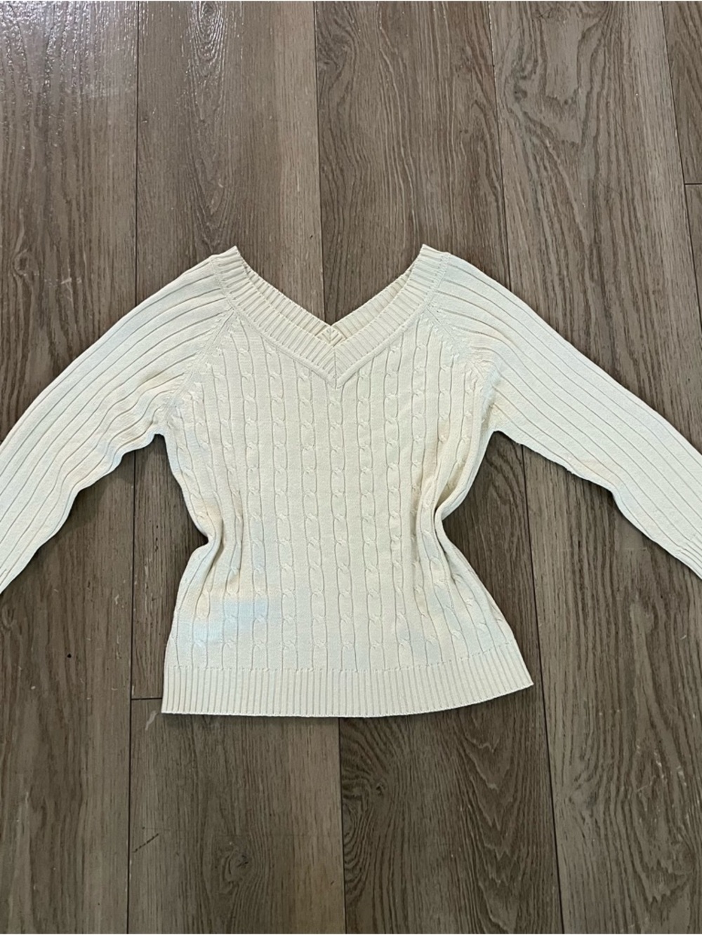 Faded Glory Cream Cable V-Neck Sweater